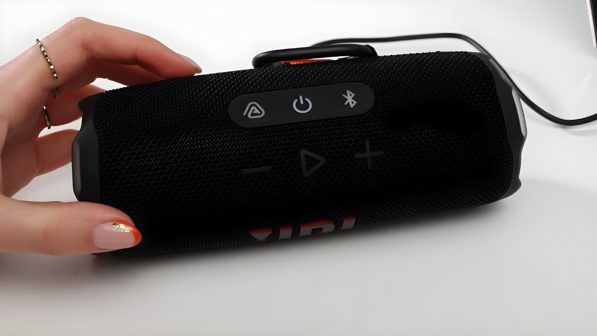 cach-sac-pin-loa-bluetooth-dung-cach-3